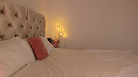 Denise online show from 12-22-24, 11:00