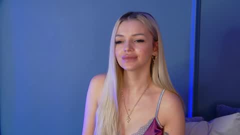 Snapshot of deeavip chatting on 02-18-26, 06:09 DeeaVIP online show from 02-18-26, 06:09