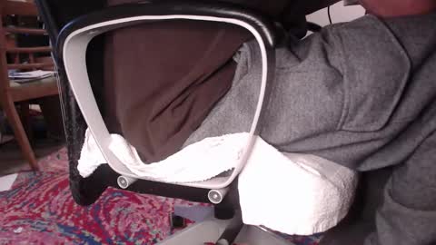 Snapshot of deeepocean chatting on 10-17-25, 01:57 deeepocean online show from 10-17-25, 01:57