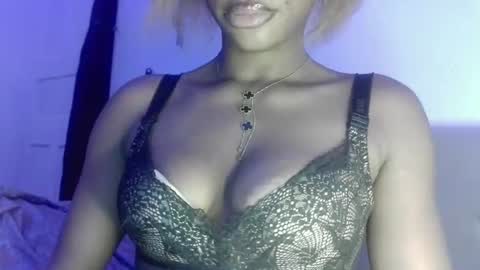 Snapshot of deeny24 chatting on 07-19-26, 03:38 deeny24 online show from 07-19-26, 03:38