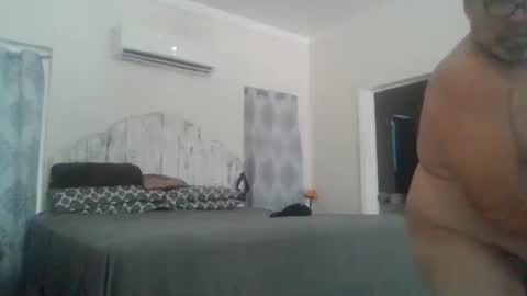 Snapshot of deepdiveme chatting on 10-25-25, 07:52 deepdiveme online show from 10-25-25, 07:52