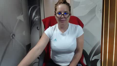 hi guys i m a cute milf i m here for good time and nice people pls be respectfool and enjoy me online show from 03-02-26, 10:11