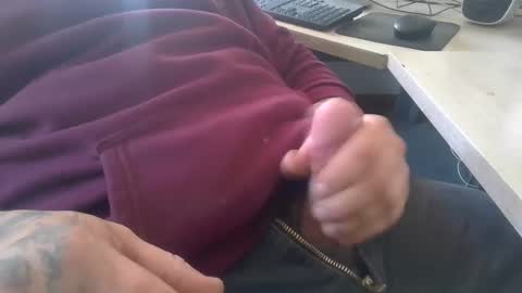 Snapshot of deepstrokes25 chatting on 02-20-25, 05:07 deepstrokes25 online show from 02-20-25, 05:07