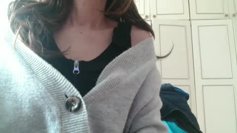 KamiDevi online show from 04-10-26, 11:48