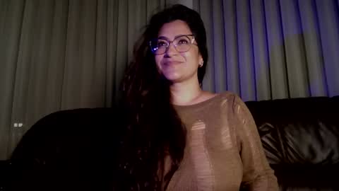 Snapshot of deesseluxure_ chatting on 01-05-25, 06:35 Andre online show from 01-05-25, 06:35