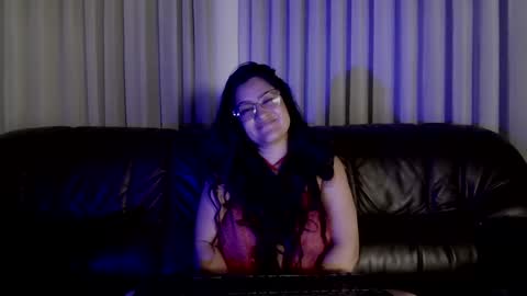 Snapshot of deesseluxure_ chatting on 01-16-25, 08:54 Andre online show from 01-16-25, 08:54