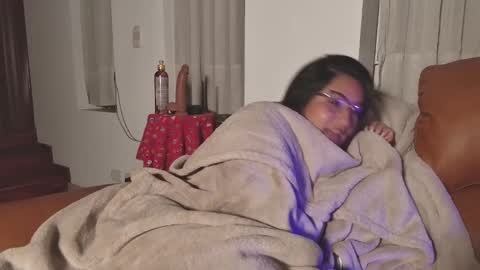 Snapshot of deesseluxure_ chatting on 03-07-25, 10:24 Andre online show from 03-07-25, 10:24