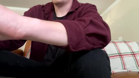 Snapshot of deeyungguy chatting on 04-27-26, 01:31 more content and goodies online show from 04-27-26, 01:31