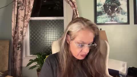 Snapshot of degeneratesaint chatting on 06-05-26, 05:58 Tori online show from 06-05-26, 05:58