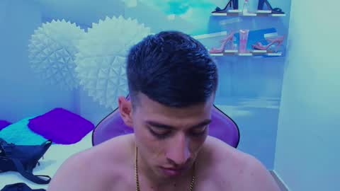 Snapshot of deiby_baby chatting on 11-16-25, 05:18 DEIBY online show from 11-16-25, 05:18