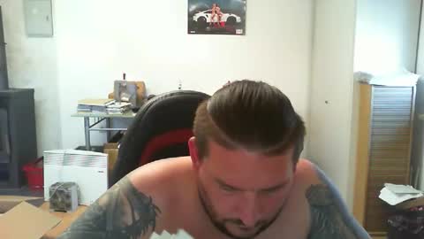 Snapshot of deinspielzeug87 chatting on 09-18-25, 12:40 deinspielzeug87 online show from 09-18-25, 12:40