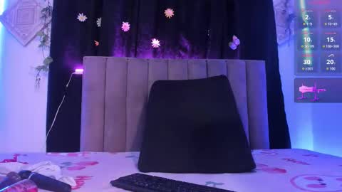 Snapshot of deisyharper chatting on 09-11-25, 06:13 deisyharper online show from 09-11-25, 06:13