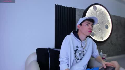 Snapshot of deivid_oficial20 chatting on 09-15-25, 07:47 Deivid online show from 09-15-25, 07:47