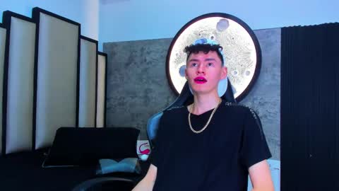 Snapshot of deivid_oficial20 chatting on 10-28-25, 07:27 Deivid online show from 10-28-25, 07:27