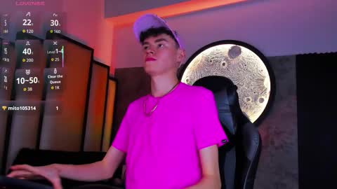 Snapshot of deivid_oficial20 chatting on 10-31-25, 08:21 Deivid online show from 10-31-25, 08:21