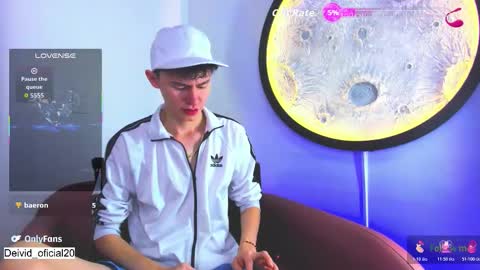 Snapshot of deivid_oficial20 chatting on 11-21-25, 01:10 Deivid online show from 11-21-25, 01:10