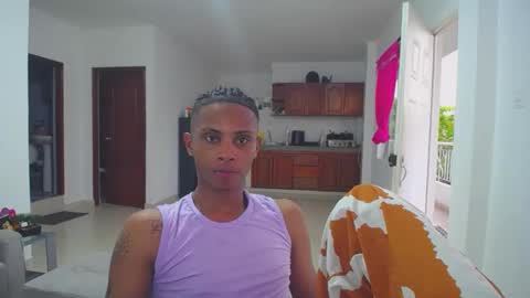 Snapshot of deivisxoxo chatting on 09-30-25, 10:37 DEIVIS online show from 09-30-25, 10:37