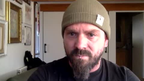 Snapshot of deivitzzz chatting on 10-24-25, 02:46 Hermes online show from 10-24-25, 02:46