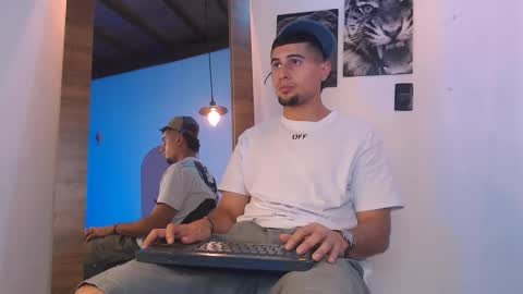 Snapshot of deivy_gram chatting on 12-17-24, 10:43 DEIVY online show from 12-17-24, 10:43