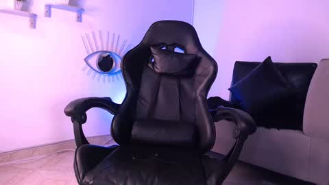 Snapshot of deivy_gram chatting on 02-27-25, 03:25 DEIVY online show from 02-27-25, 03:25