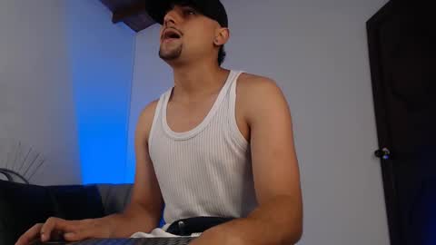 Snapshot of deivy_gram chatting on 09-27-25, 04:17 DEIVY online show from 09-27-25, 04:17