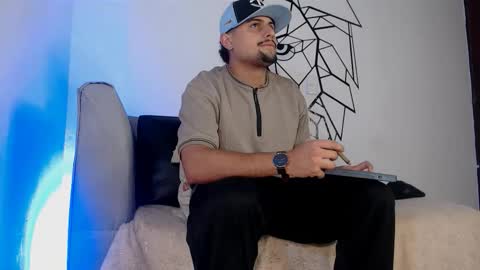 Snapshot of deivy_gram chatting on 12-02-25, 09:54 DEIVY online show from 12-02-25, 09:54