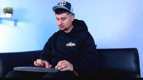  DEIVY  online show from 04-20-26, 12:57