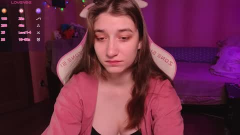 Snapshot of deizysweet chatting on 12-19-24, 08:23 Princess Potato online show from 12-19-24, 08:23