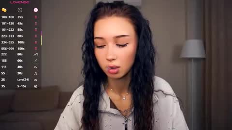 Snapshot of delanakimbral chatting on 09-18-25, 07:32 Hello everyone Im Tessa Make yourself comfortable. Were going to have fun together online show from 09-18-25, 07:32