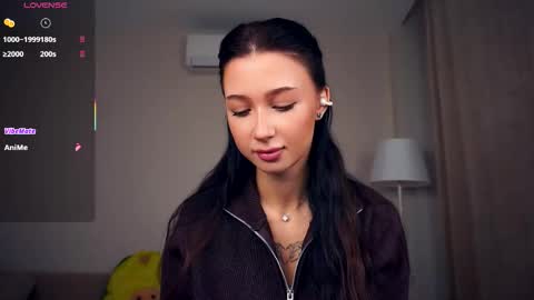 Snapshot of delanakimbral chatting on 10-07-25, 07:16 Hello everyone Im Tessa Make yourself comfortable. Were going to have fun together online show from 10-07-25, 07:16