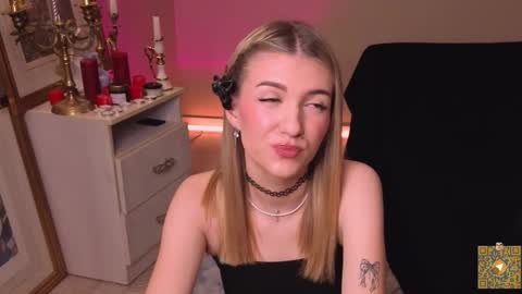 Snapshot of delcieodoherty chatting on 10-29-25, 08:32 Adla online show from 10-29-25, 08:32