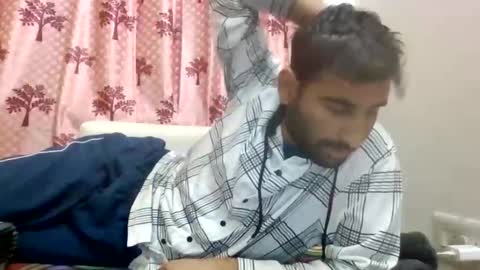 Snapshot of delhihornycouple chatting on 02-01-26, 08:24 akash kavya online show from 02-01-26, 08:24