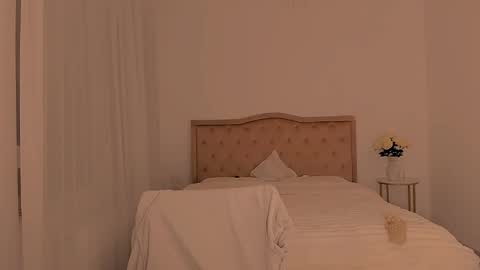 Snapshot of deliadelicious chatting on 02-04-25, 10:21 deliadelicious online show from 02-04-25, 10:21