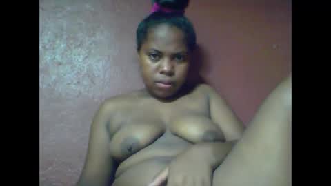 deliah712909 online show from 02-20-25, 07:52