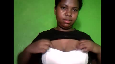 Snapshot of deliah712909 chatting on 03-09-25, 03:22 deliah712909 online show from 03-09-25, 03:22