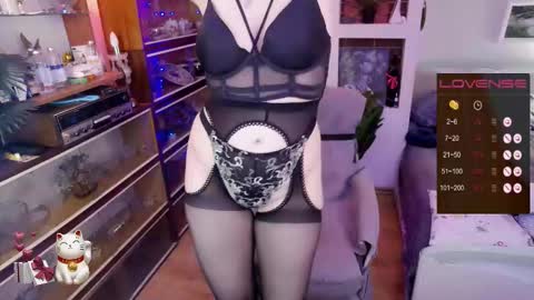 Delicacat online show from 02-25-26, 10:52