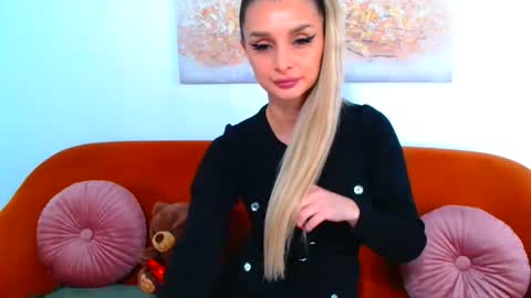 Snapshot of deliciaalove chatting on 11-03-25, 07:04 deliciaalove online show from 11-03-25, 07:04