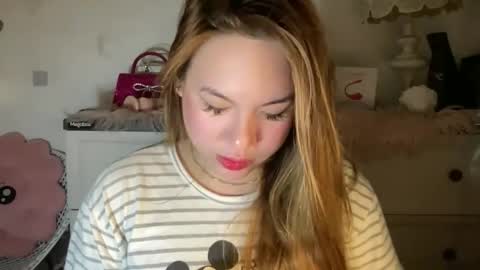 Snapshot of delicious_iya69 chatting on 09-11-25, 08:14 iyalicious online show from 09-11-25, 08:14