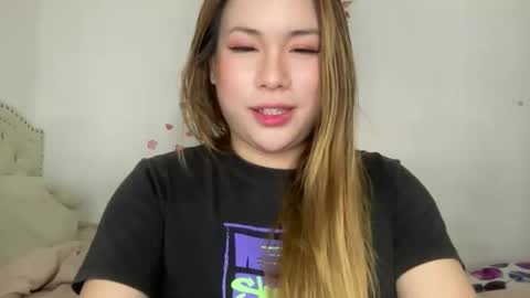 Snapshot of delicious_iya69 chatting on 11-26-25, 12:22 iyalicious online show from 11-26-25, 12:22