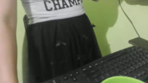 delicious_kitty4u online show from 11-15-25, 04:14