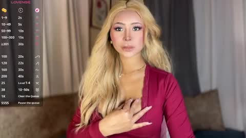 Hello your loving faye 3 online show from 04-20-26, 09:45