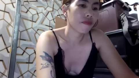 deliciousgirl975840 online show from 04-22-26, 08:06