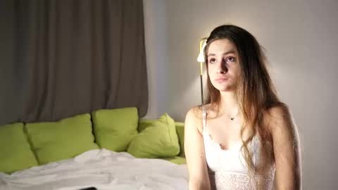 Snapshot of delilahgenova chatting on 12-17-25, 07:58 Nala online show from 12-17-25, 07:58