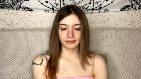 Sia online show from 05-22-26, 07:04