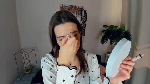Eliza online show from 03-24-26, 10:31