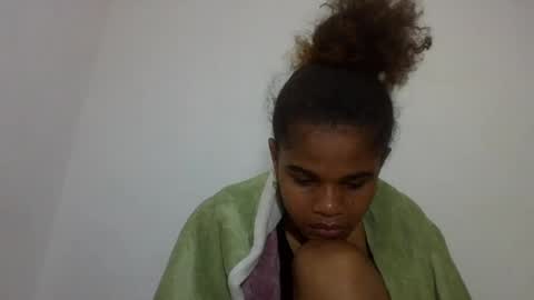 Snapshot of delphineee chatting on 07-01-26, 06:18 delphine online show from 07-01-26, 06:18