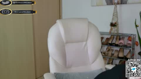  Delsee   online show from 12-14-25, 04:23