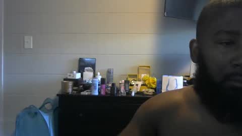 Snapshot of delta7012 chatting on 12-21-24, 03:42 delta7012 online show from 12-21-24, 03:42