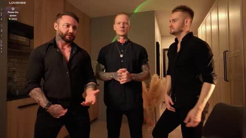 Snapshot of demianblake chatting on 10-18-25, 03:57 demianblake online show from 10-18-25, 03:57