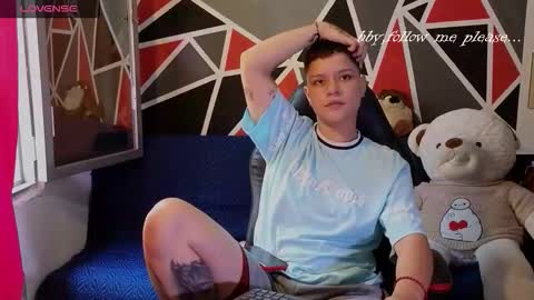 Snapshot of demimoore222 chatting on 11-25-25, 05:24 DEMI online show from 11-25-25, 05:24